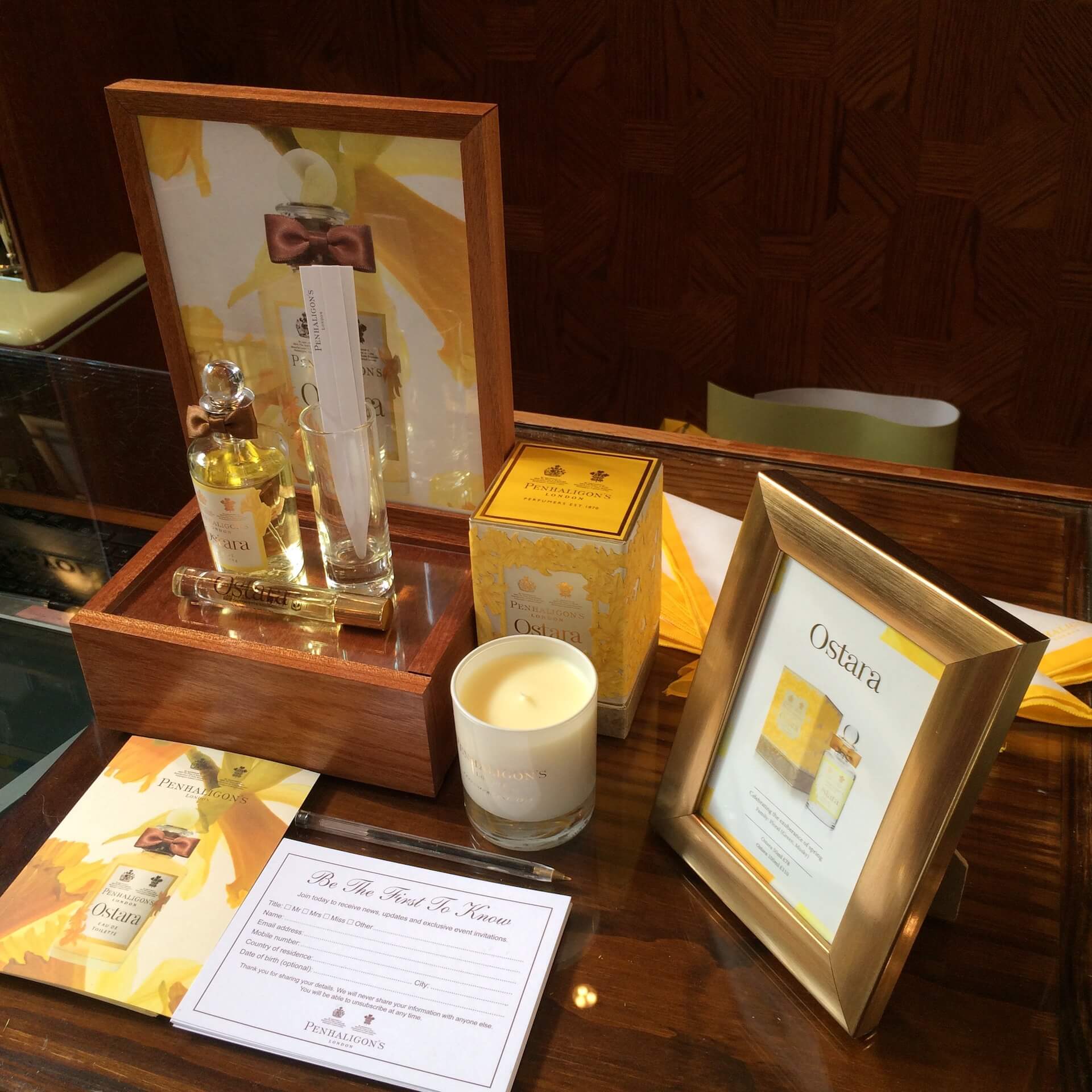 Penhaligons perfume pos unit London instore display retail design