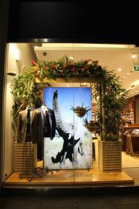 tm lewin chelsea in bloom retail design visual merchandising bespoke prop manufacturer window display